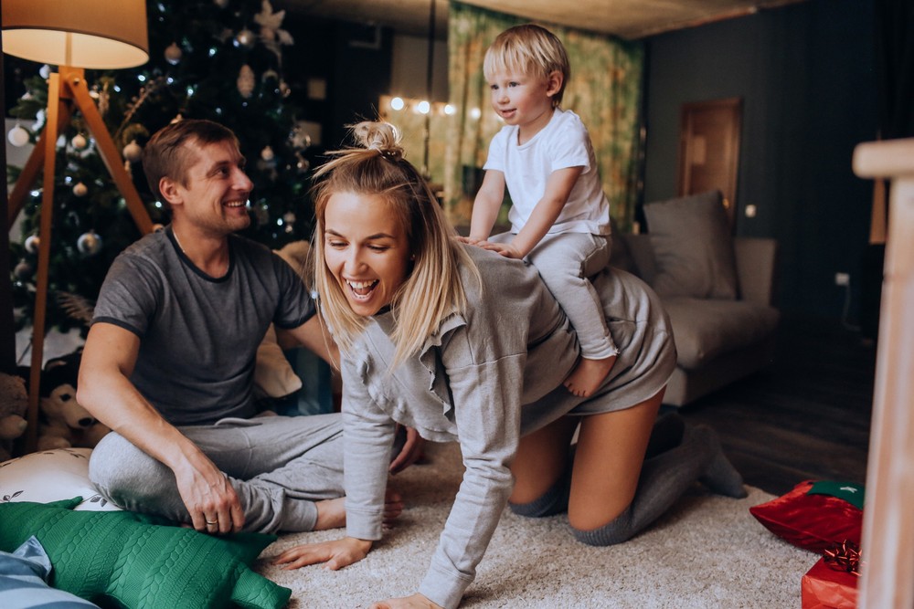 HAPPY FAMILY