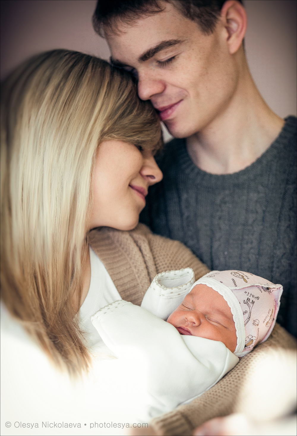  выписки из роддома ◆ discharging from maternity hospital