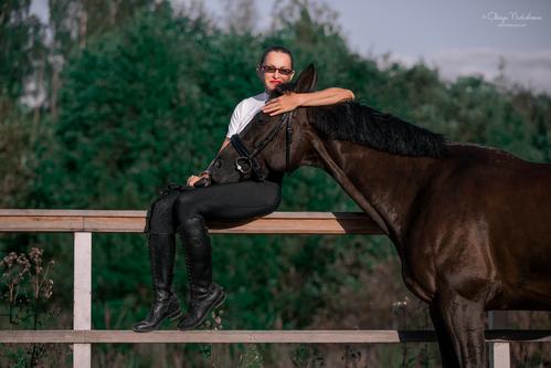  лошади и люди  ◆ horse and human