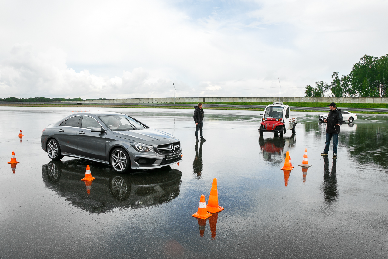 Mercedes-Benz Driving Academy