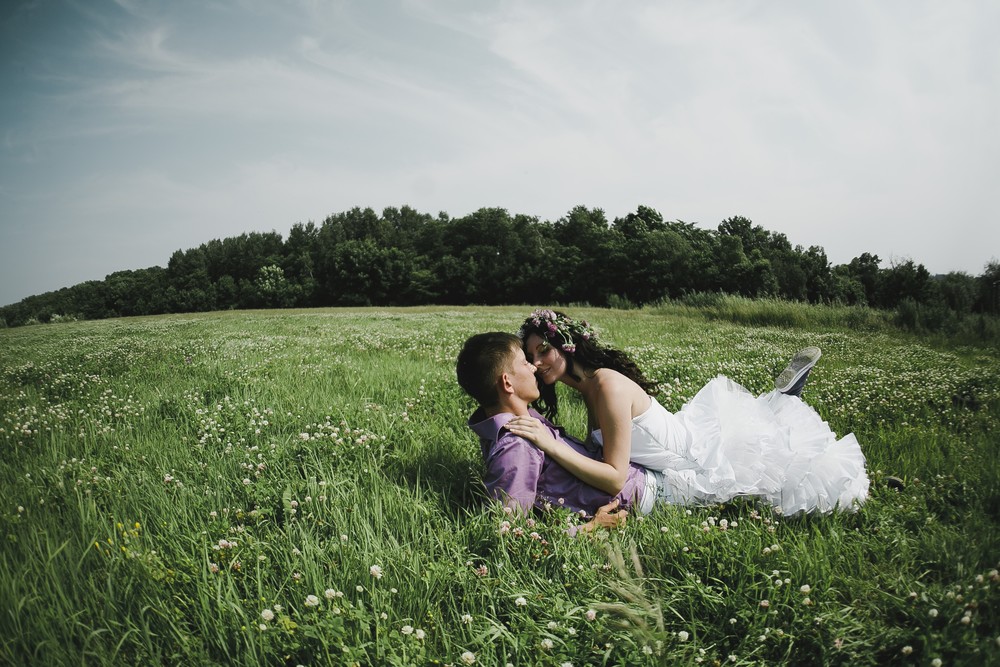 #TrashTheWeddingDress