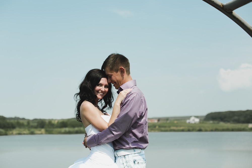 #TrashTheWeddingDress