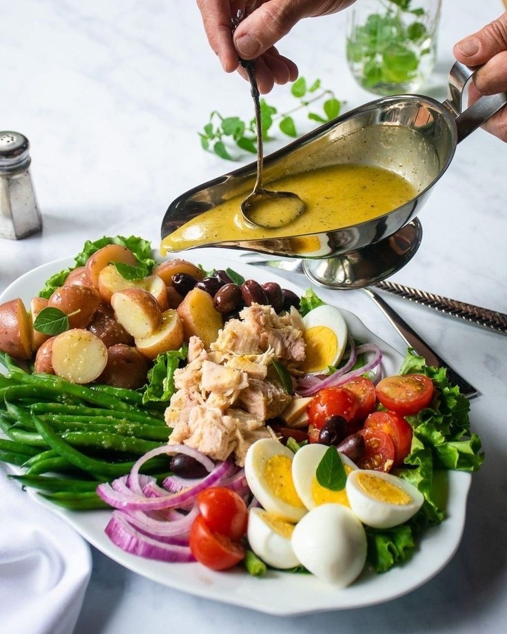 ФРАНЦУЗСКАЯ КУХНЯ: лоранский киш с семгой и классический жульен