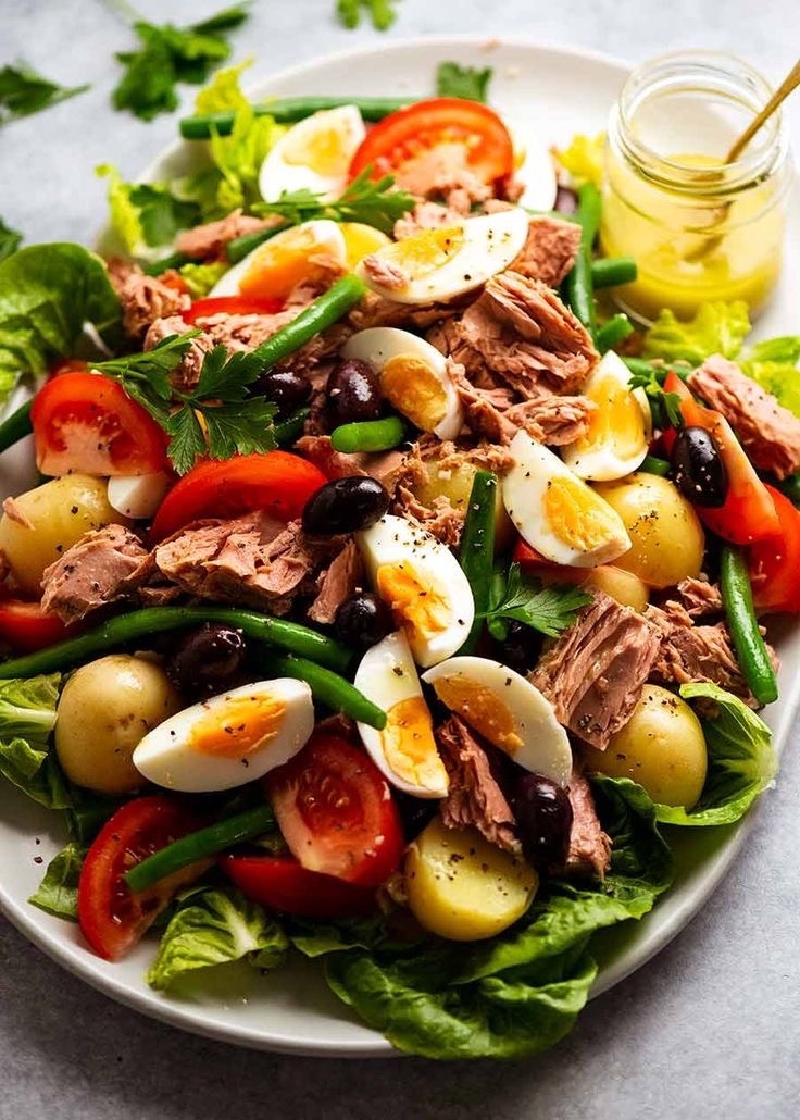 ФРАНЦУЗСКАЯ КУХНЯ: лоранский киш с семгой и классический жульен