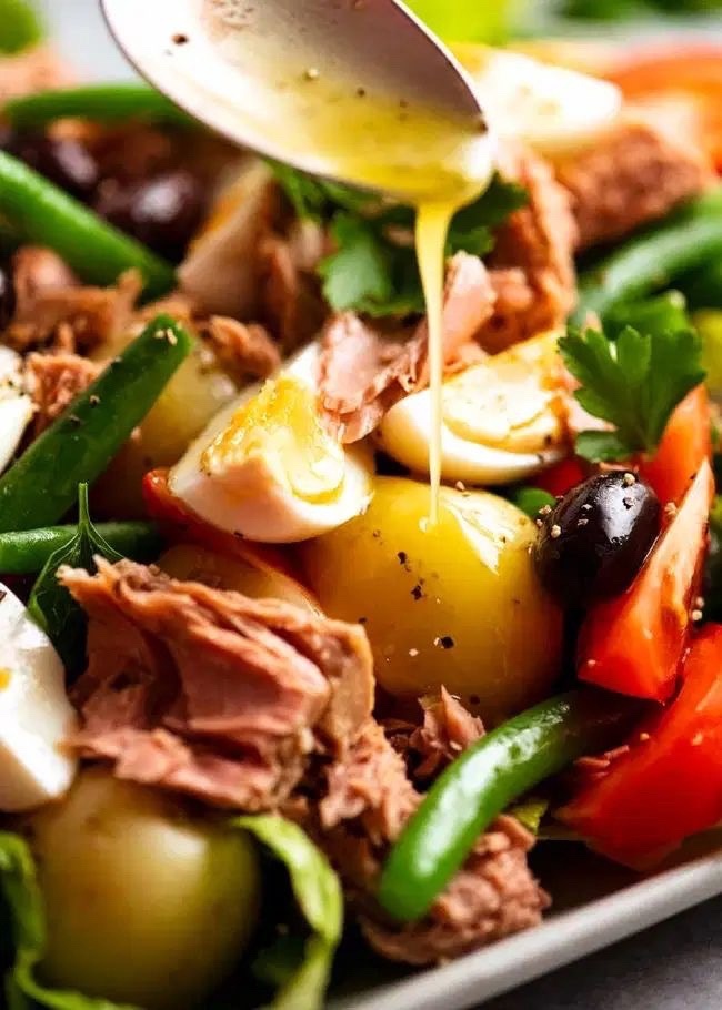ФРАНЦУЗСКАЯ КУХНЯ: лоранский киш с семгой и классический жульен
