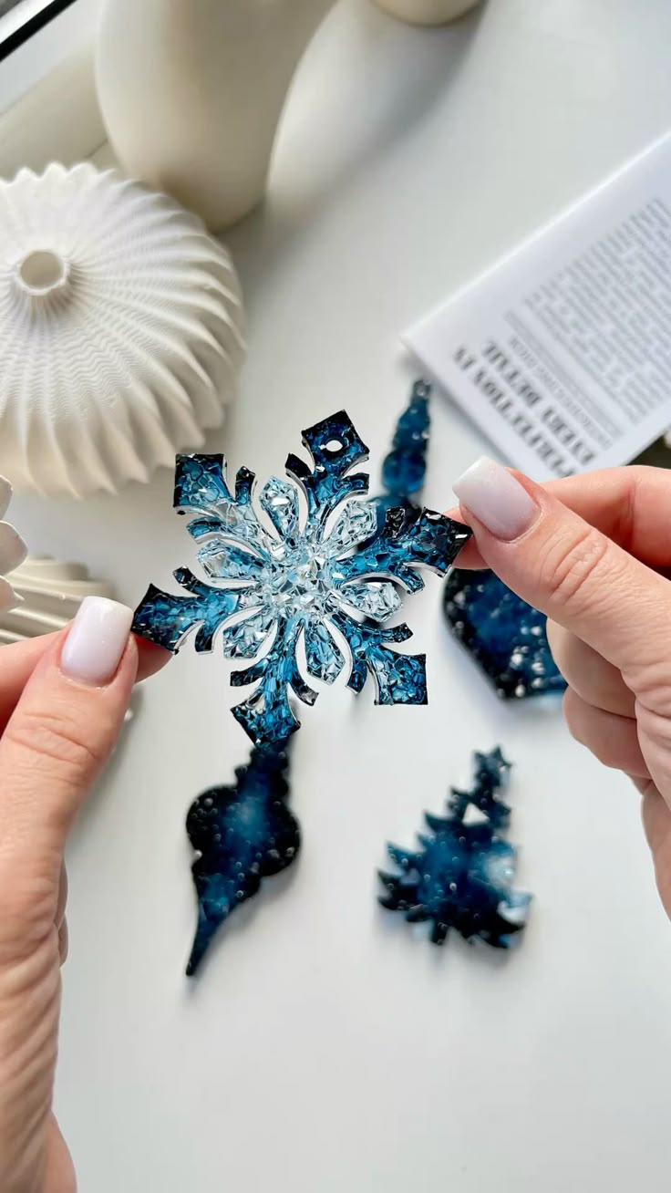 ЁЛОЧНЫЕ ИГРУШКИ ИЗ СМОЛЫ  набор из 5ти игрушек