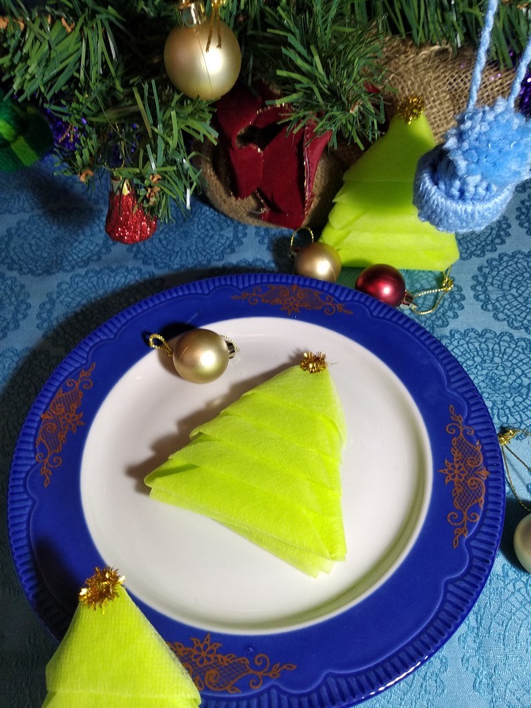 Мышки, елочки и шапки...
