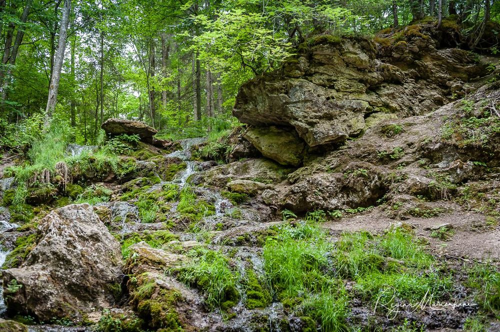 Семиисточниковый водопад ( Septiņavotu ūdenskritums / Waterfall of The Seven Springs)