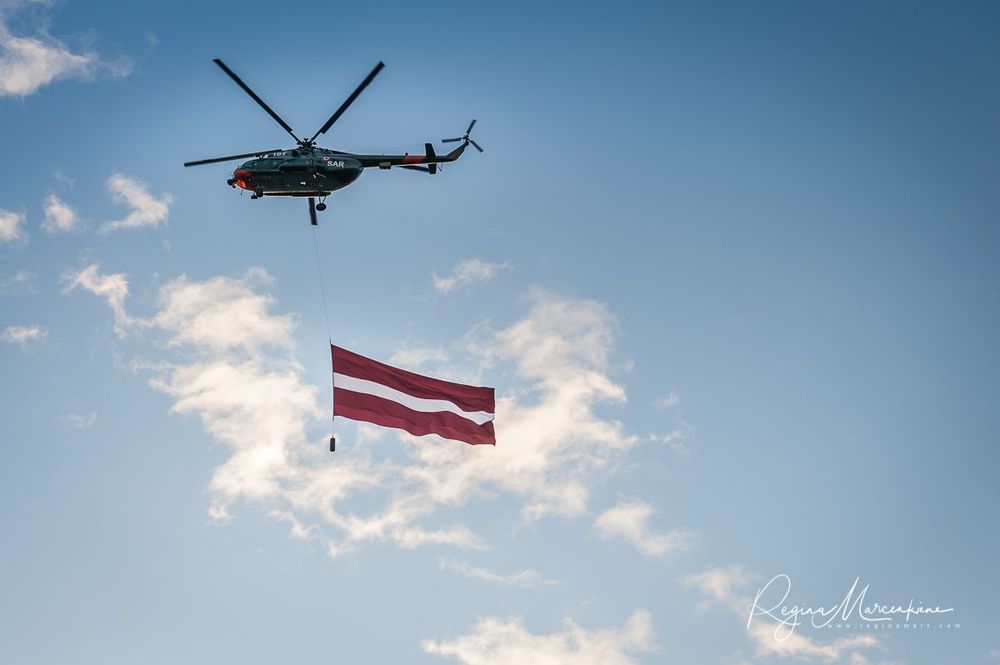Latvia celebrates 100 / Latvija 100