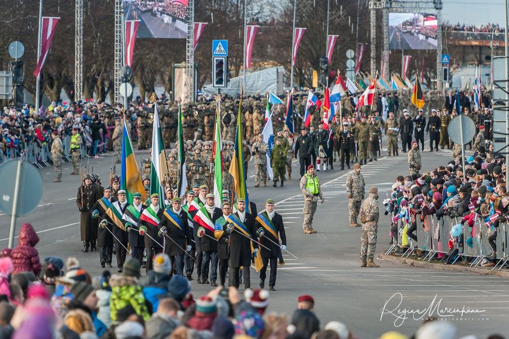 Latvia celebrates 100 / Latvija 100