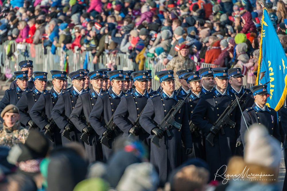 Latvia celebrates 100 / Latvija 100