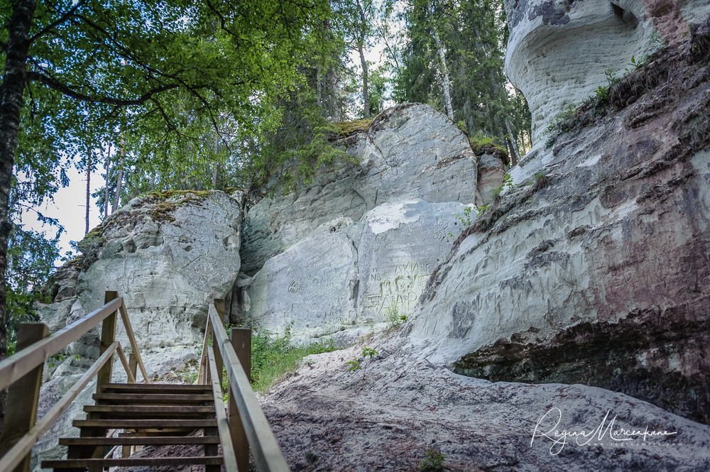 Утес Сиетиньиезис (Sietiņiezis / Sietiniezis Rock)