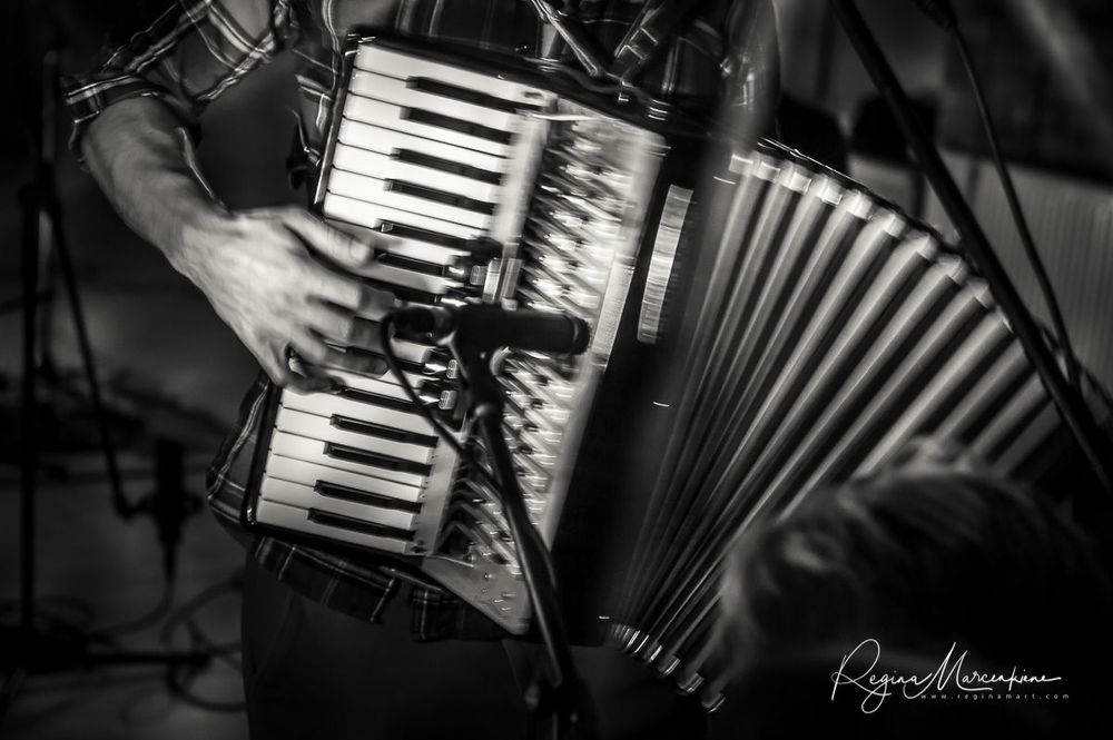 Sensations of sound / Фоторассказ о рождении музыкального произведения