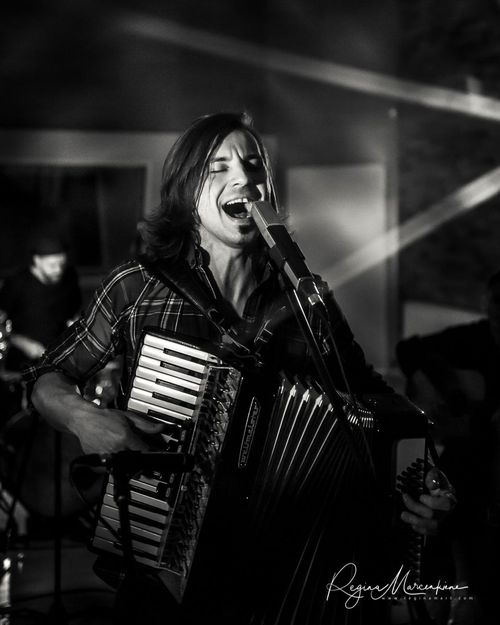Sensations of sound / Фоторассказ о рождении музыкального произведения