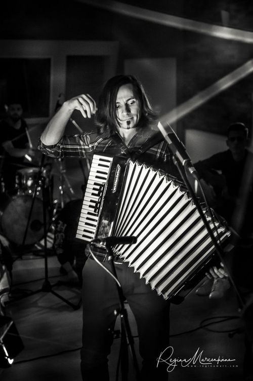 Sensations of sound / Фоторассказ о рождении музыкального произведения