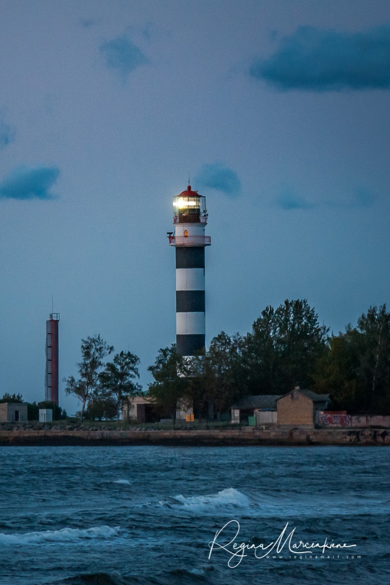 Daugavgrīvas bāka 