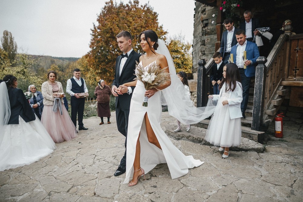 Roman & Victoria