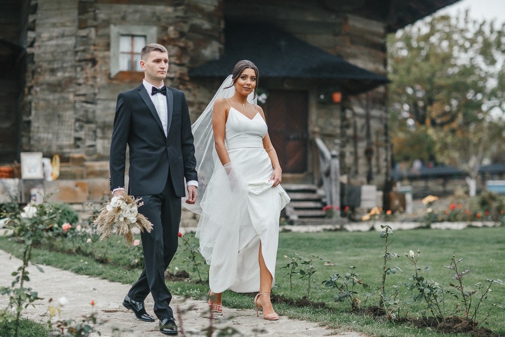 Roman & Victoria
