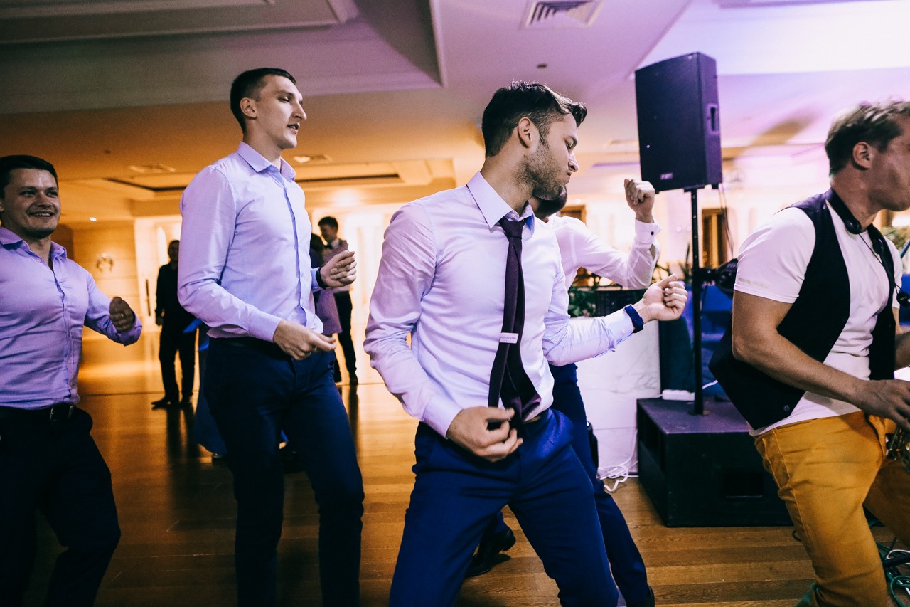 #морегорылюбовь