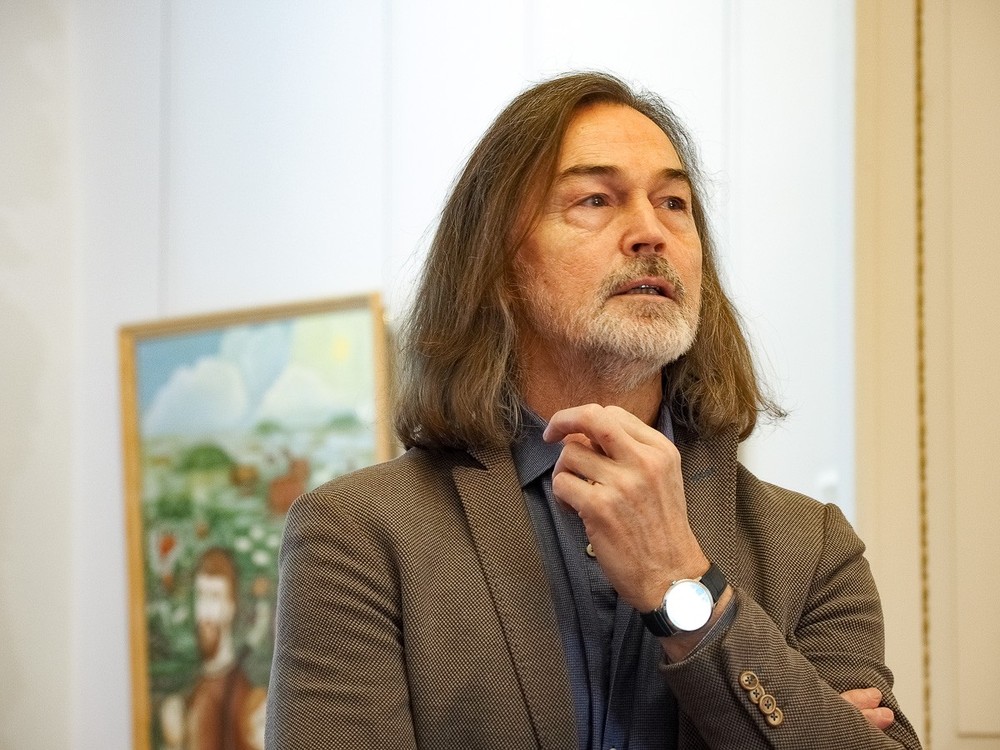 Никас Сафронов в Оренбурге выставка картин художественные товары 