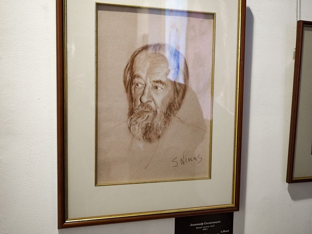 картины художника Никаса Сафронова в Оренбурге артзаказик artzakazik