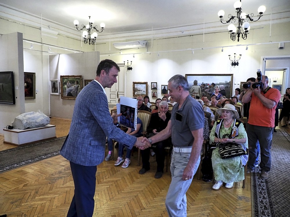 Наивные художники про Петра Великого