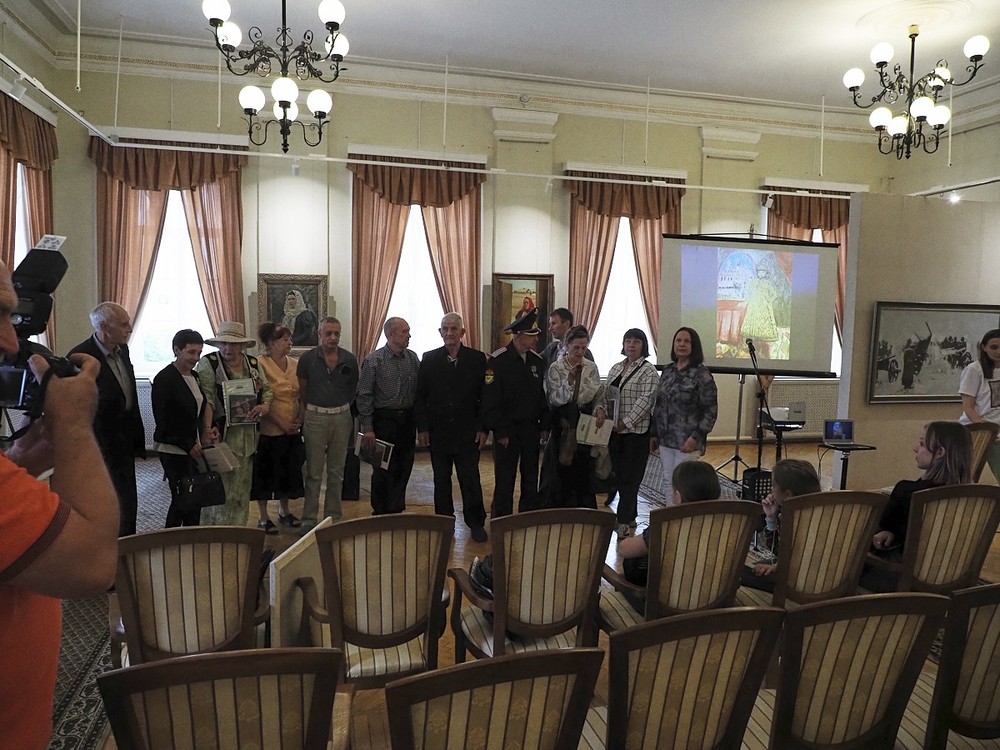 Наивные художники про Петра Великого выставка в Оренбурге