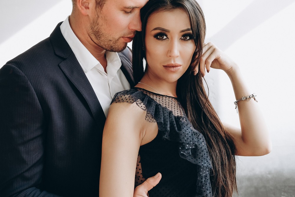 E & A