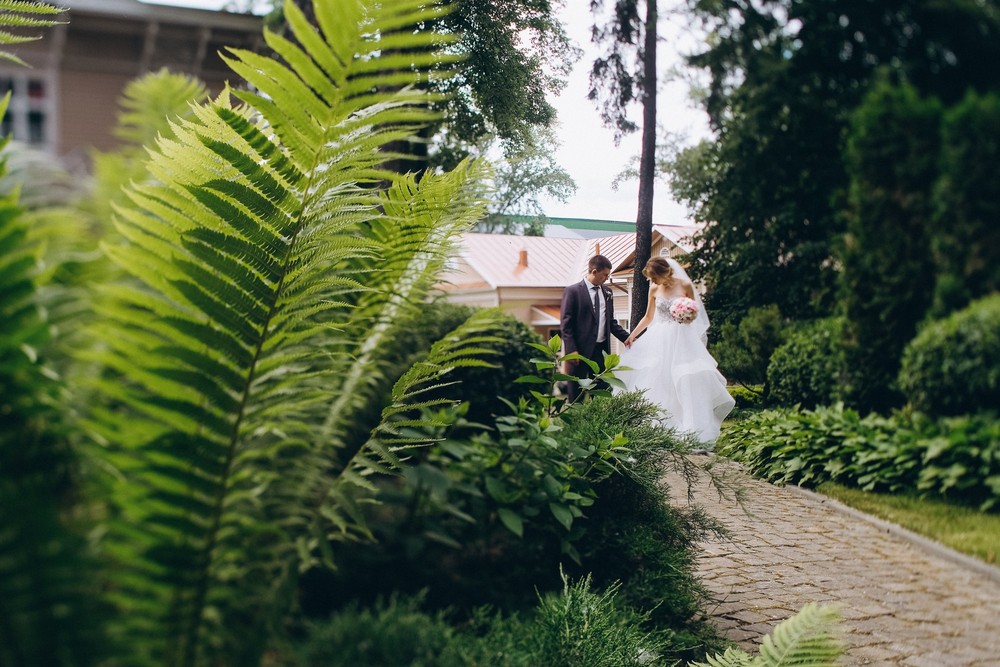ANATOLY & VIOLETA