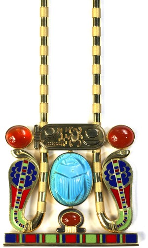TUTANKHAMUN