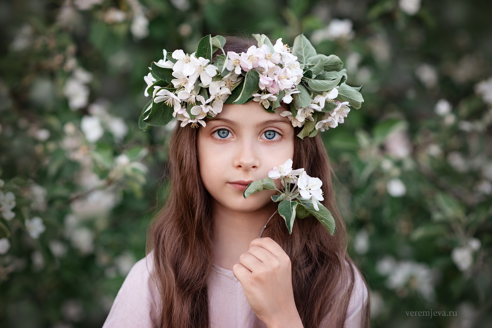 фотосессия в цветущих садах, фотосессия в яблонях 